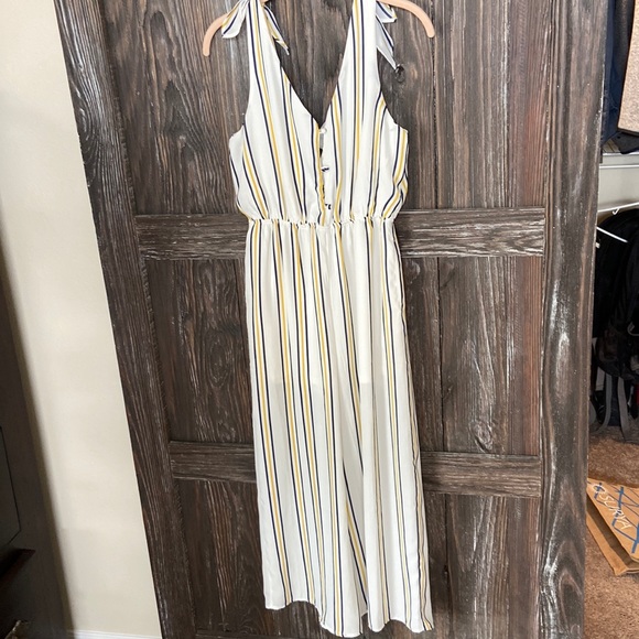 Striped Romper - Picture 1 of 6